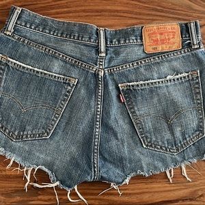 Clean Vintage Levi’s 505 Women’s jean shorts